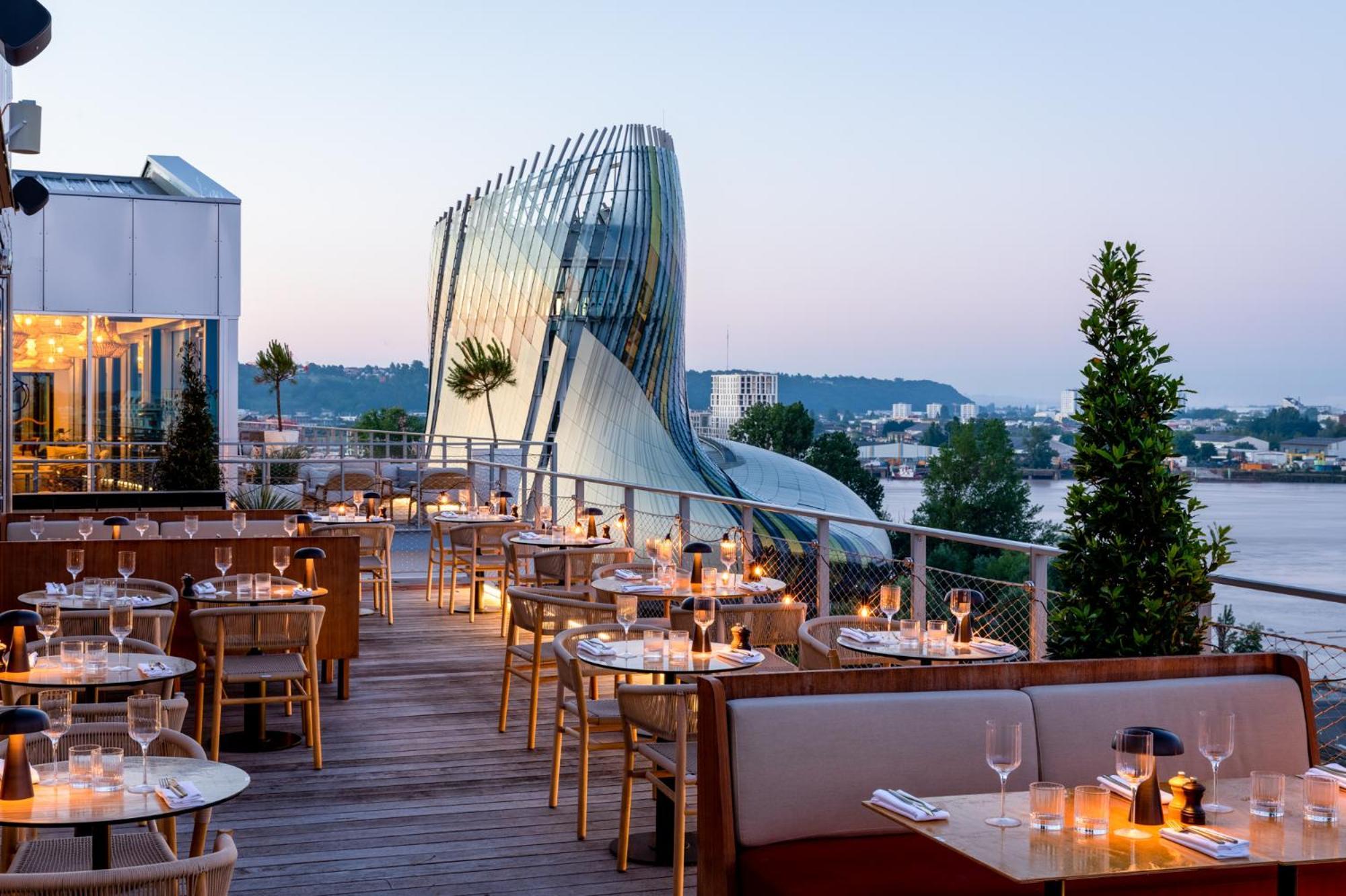 Renaissance Bordeaux Hotel Exterior foto